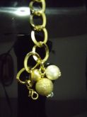 Pulseira com pingentes
